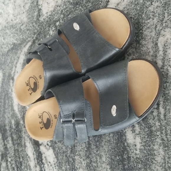 T.S.K. Shoes - T.S.K. Made in Canada ❤ Sz 40 ❤ Like New ❤ Handmade Sustainable Leather European